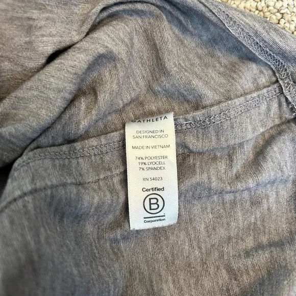 Peloton x Athleta Essence Tank - Medium - Picture 5 of 5